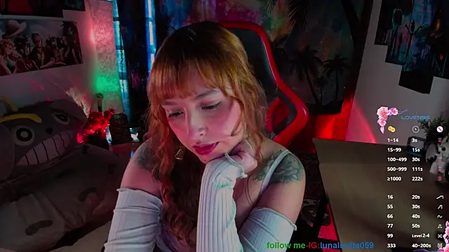 emma_luna59's cam snapshot