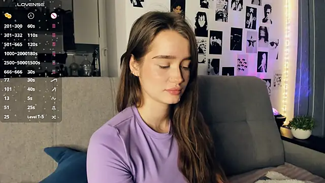 lovelyalivia's cam snapshot