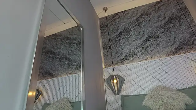 kitty_collins_'s cam snapshot