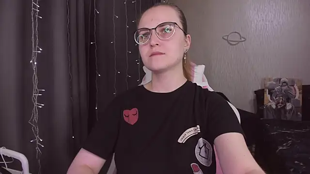 MissBrightShine's cam snapshot