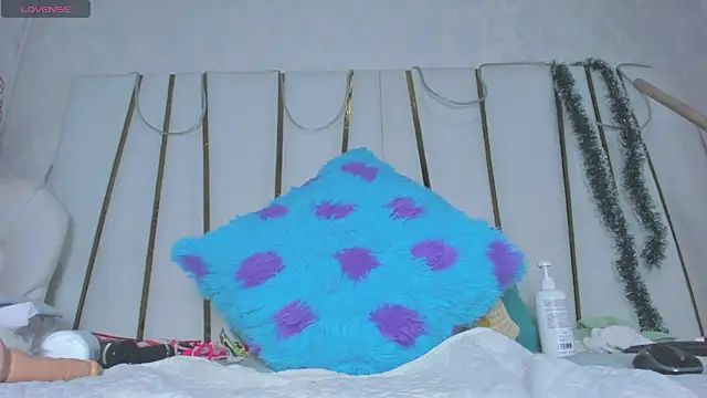 violet_gray_'s cam snapshot