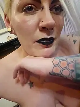 PinkTheHawk live sex cam