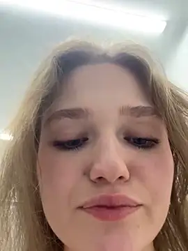 RussianWoman's cam snapshot