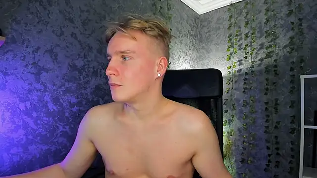 AlexxSweet live sex cam