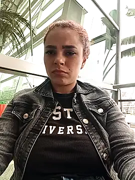 Mommy-Hot's cam snapshot