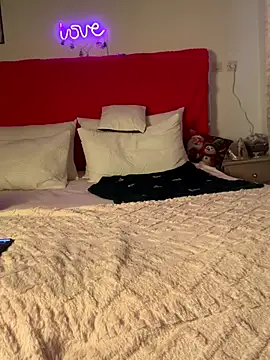 OnlyRima's cam snapshot