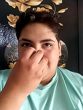 Hailey_Curvy's cam snapshot