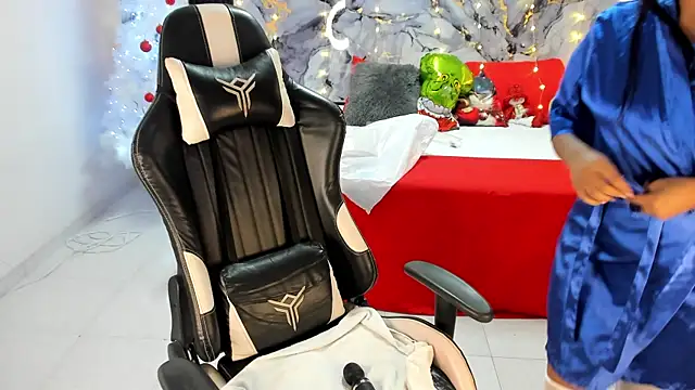 Ivy_16's cam snapshot