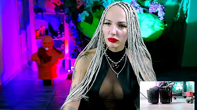 MonicaMaxwel's cam snapshot