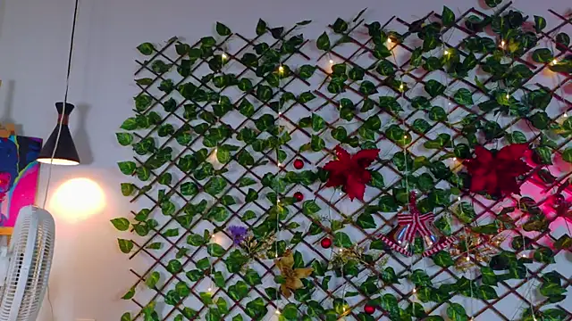 alice_rous21's cam snapshot