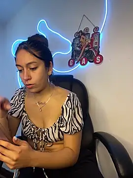 Alaska_euphoria's cam snapshot