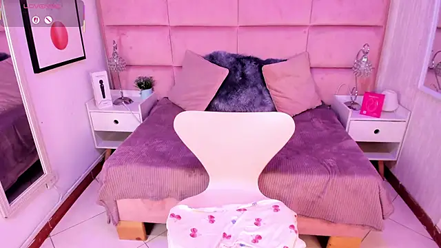 Janah_Myers's cam snapshot