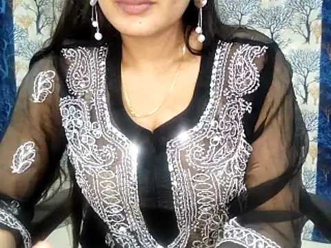 Aarvi_Arora's cam snapshot