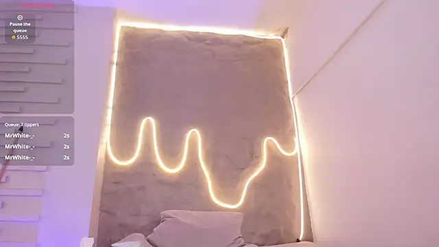 Dulce_Quintana's cam snapshot