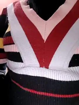 Ruhi_07's cam snapshot