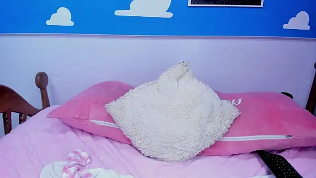 miss__evolet's cam snapshot