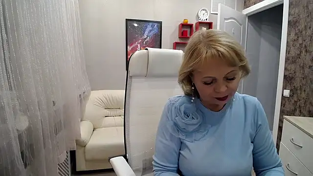 Milla_Cutie18's cam snapshot