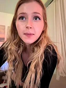 LunaRase's cam snapshot