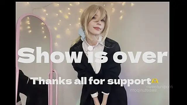 sweetuniporn's cam snapshot