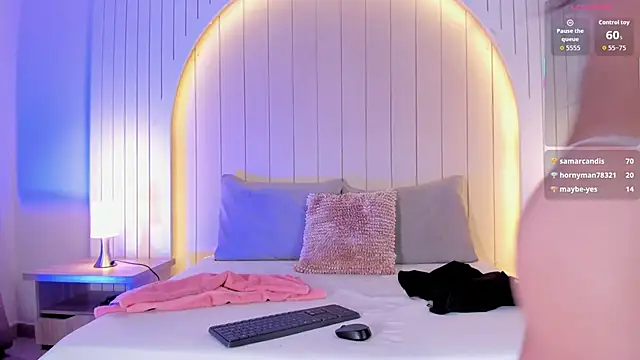 ALICESANDOVAL's cam snapshot