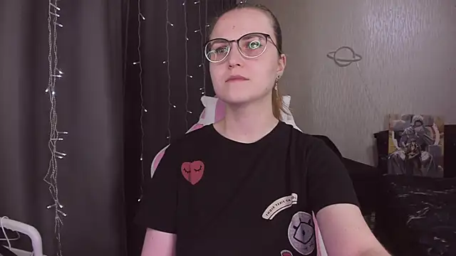 MissBrightShine's cam snapshot