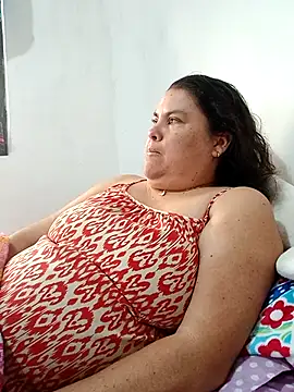 yaneth_'s cam snapshot