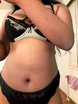 ScarletAss live sex cam