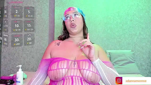 DanniaMonroee live sex cam