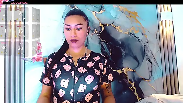 khiara_moretti live sex cam