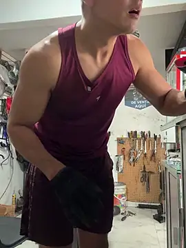 Paul22cm- live sex cam