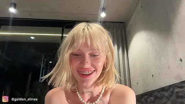Golden_Aline live sex cam