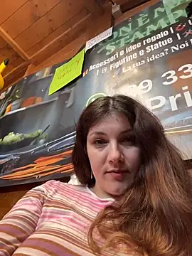 DaisyVibesss's cam snapshot