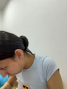 Bonniepark live sex cam