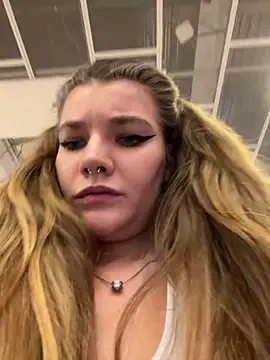 Holy_Tereza's cam snapshot