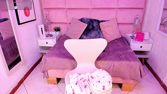 Janah_Myers's cam snapshot