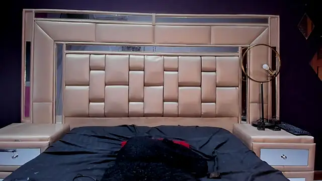 ChloeMendez live sex cam