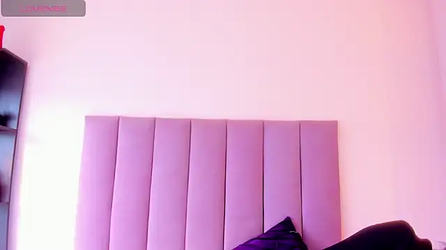 violet_myerrs's cam snapshot