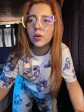 CoraVibes's cam snapshot