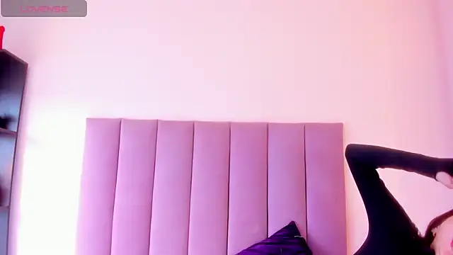 violet_myerrs's cam snapshot