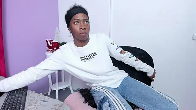 Shanelle__'s cam snapshot