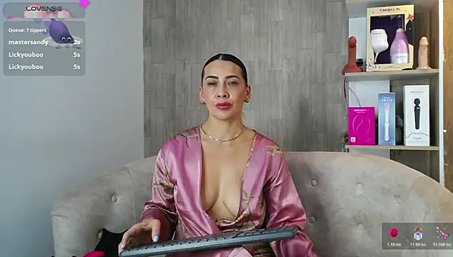 cortney_tayler's cam snapshot