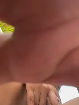 MayaMoanXXX's cam snapshot