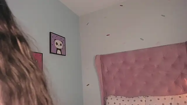 Vanelope_evanss's cam snapshot