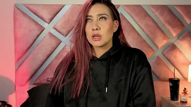 _kelly_hous36's cam snapshot