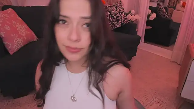 Nicolle_W's cam snapshot