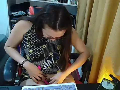 crizzybel's cam snapshot