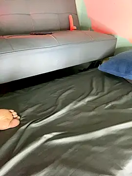 Ly_Chuppy live sex cam
