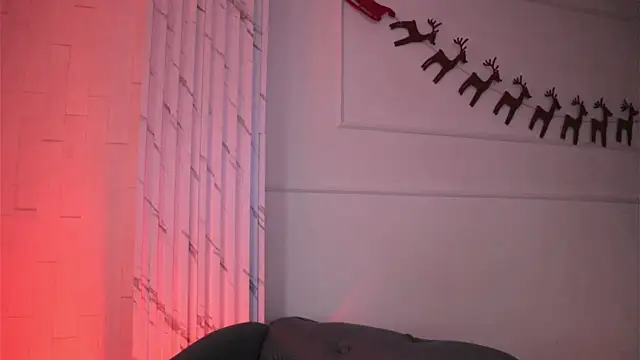 charlotterusso's cam snapshot