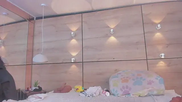 martina_touss's cam snapshot