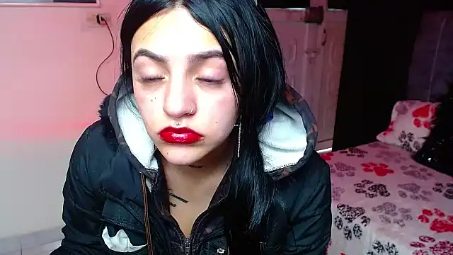 Violettasquirt's cam snapshot